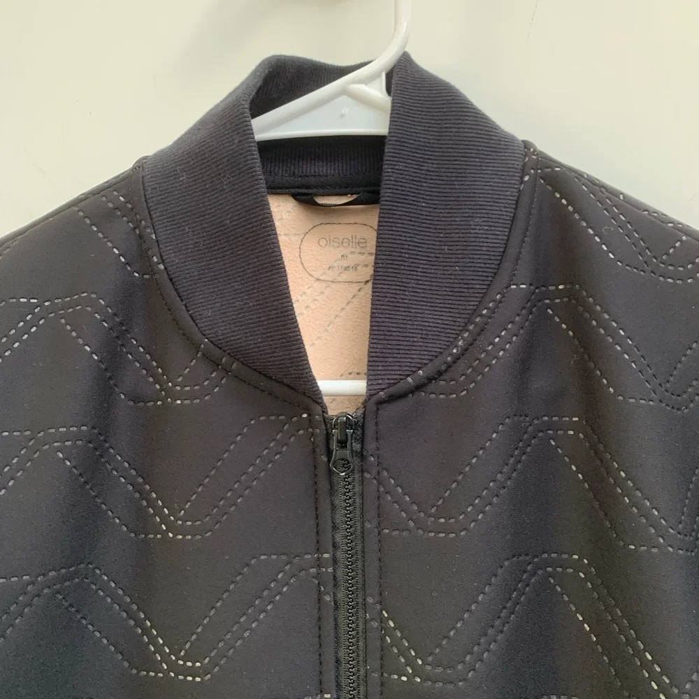 Oiselle Bomber Jacket - Picture 3 of 12